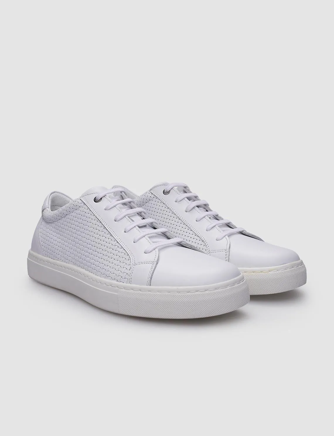 100% Genuine Leather White Lace-Up Patterned Men's Sneaker-4563