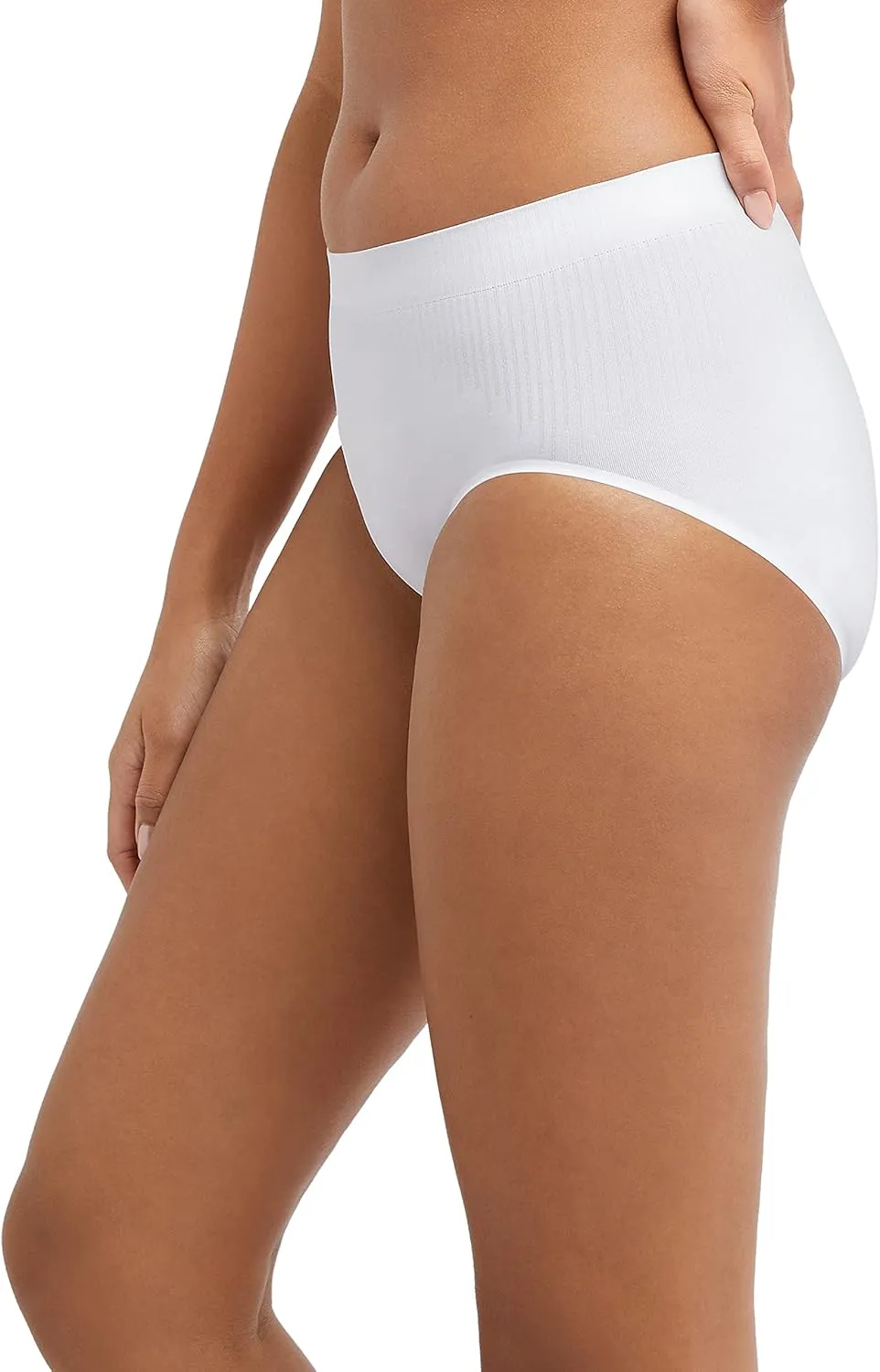 Bali Women's Modern Seamless Underwear Brief Pack, Comfort Revolution Panties, No-Show Underwear for Women, 3-Pack