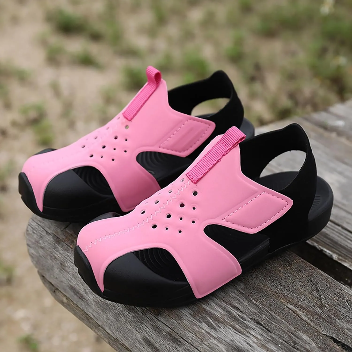 Boys Girls Sneakers Toddler Water Shoes Barefoot Water Shoes for Kids Baby Wide Socks with Arch Support Breathable Boys Girls Sandals Walking for Beach Swim Pool