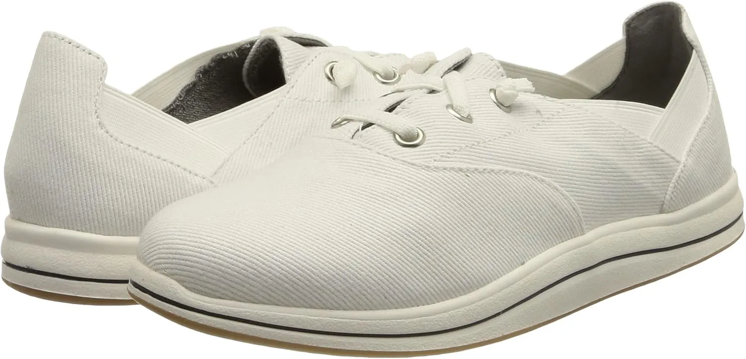 Clarks Women's Flat Sneaker