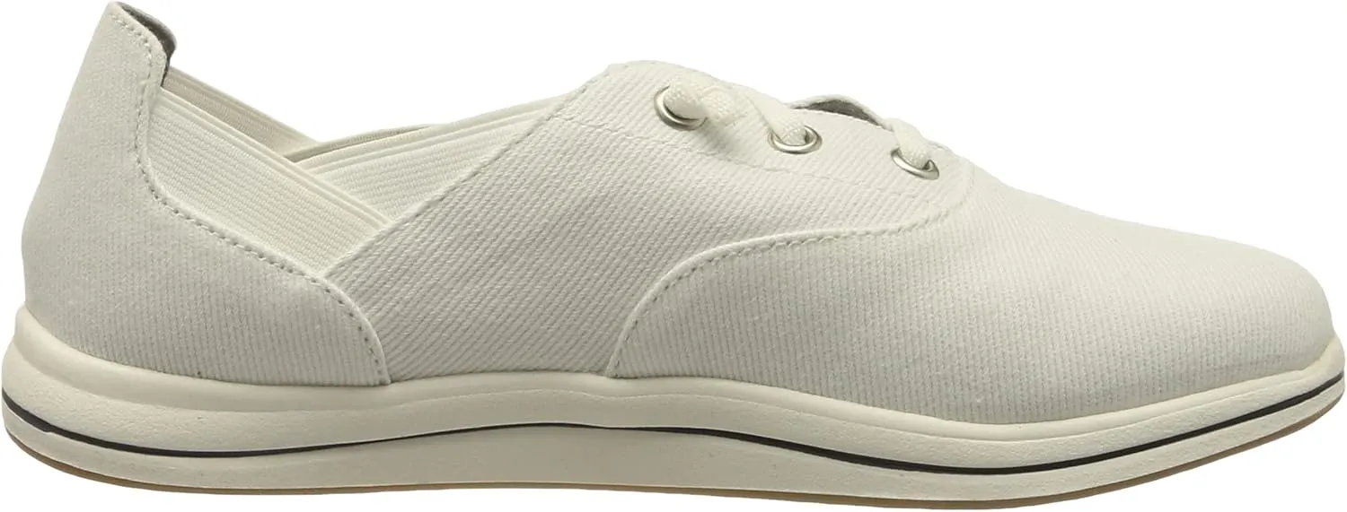 Clarks Women's Flat Sneaker