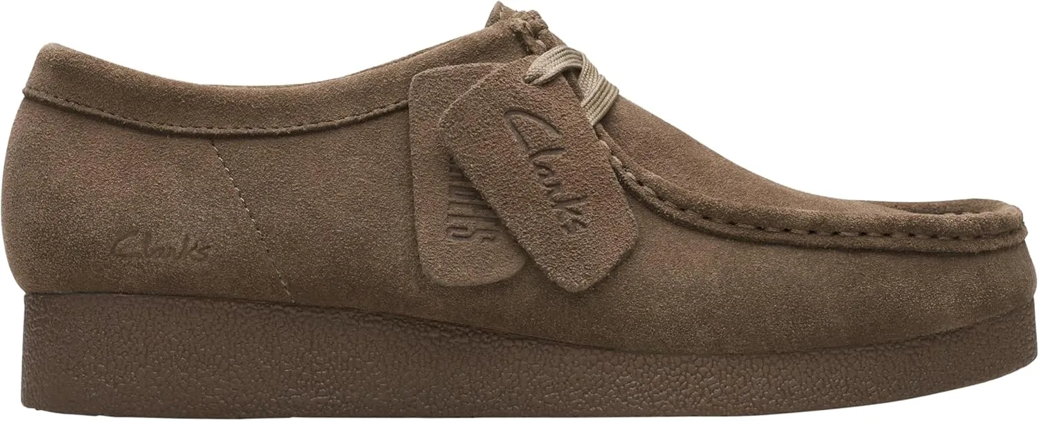 Clarks Women's Flat Sneaker