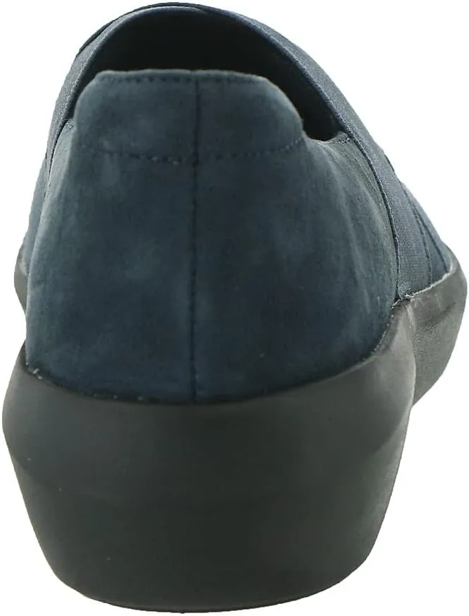 Clarks Women's Kayleigh Slip Loafer