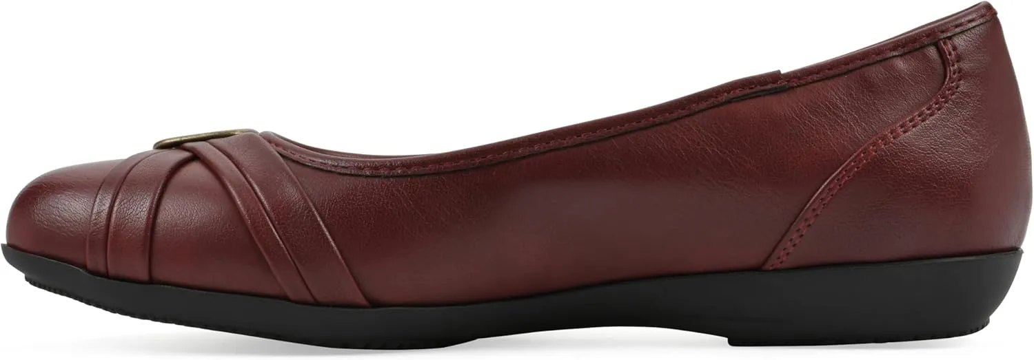 CLIFFS BY WHITE MOUNTAIN Women's Calming Cushioned Ballet Flat
