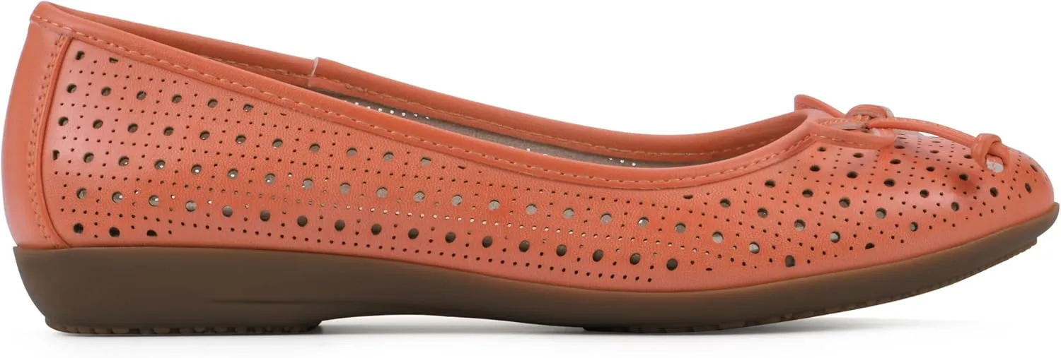 CLIFFS BY WHITE MOUNTAIN Women's Cheryl Cushioned Ballet Flat