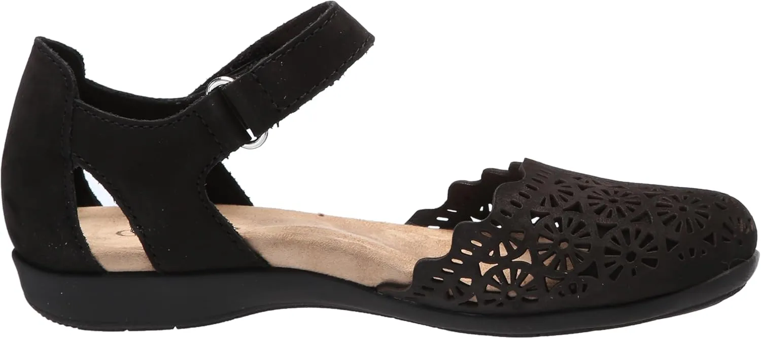 Earth Women's Bronnie Flat Sandal