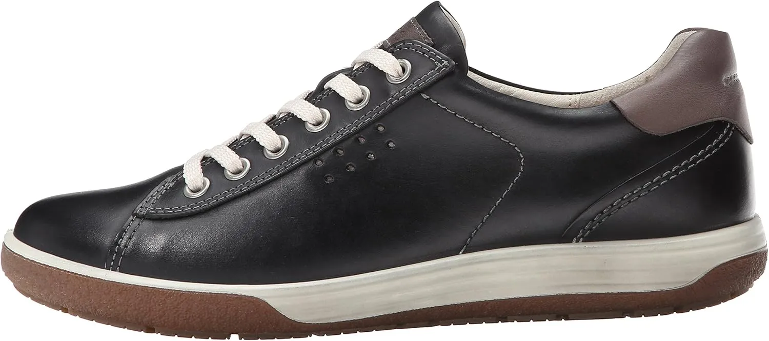 ECCO Women's Chase II Tie Sneaker