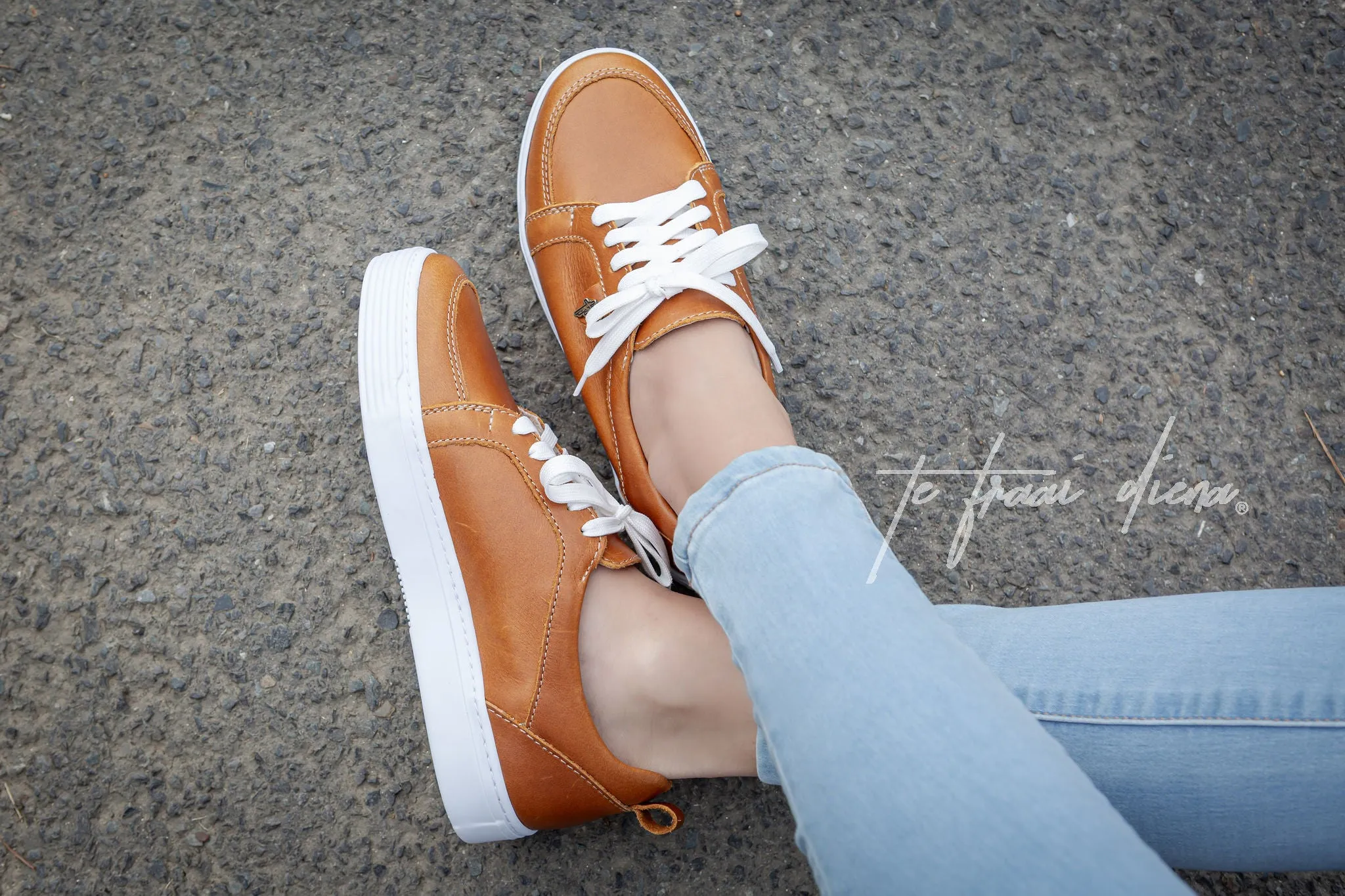 Fleur Sneaker - Toffee