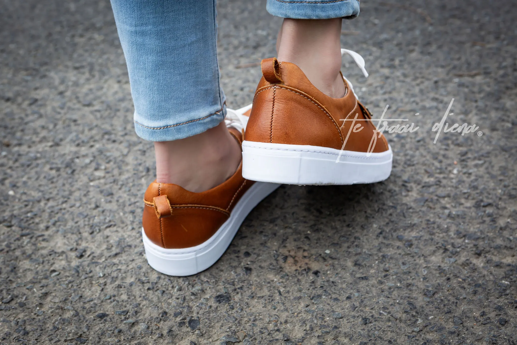 Fleur Sneaker - Toffee