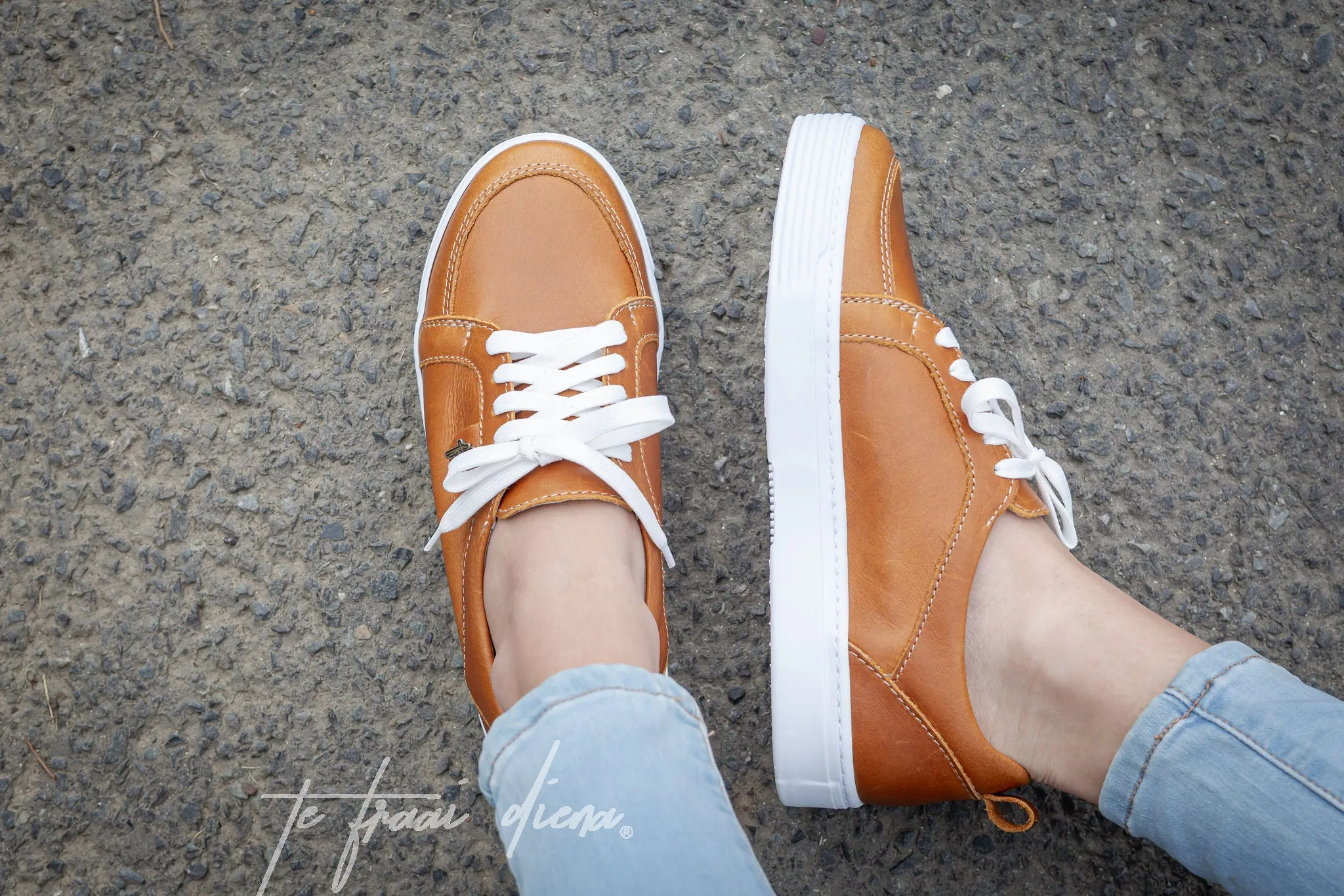 Fleur Sneaker - Toffee