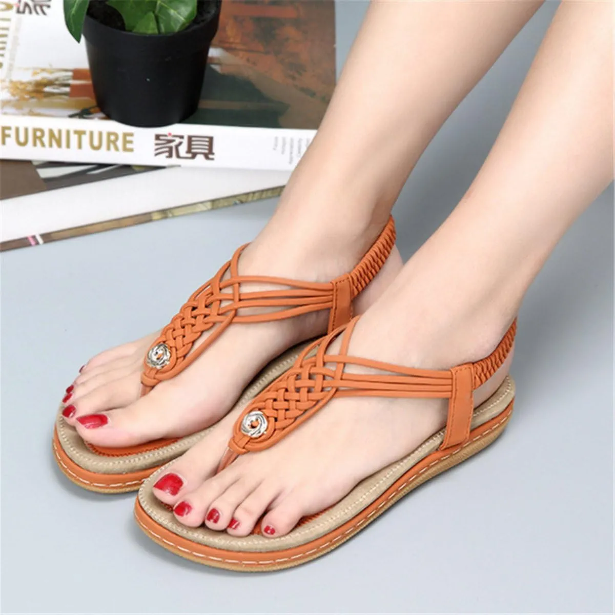 gracosy Summer Sandals for Women, Flat Sandals Flip Flops Thongs Clip Toe Slip On Elastic T-Strap Bohemia Beach Slippers