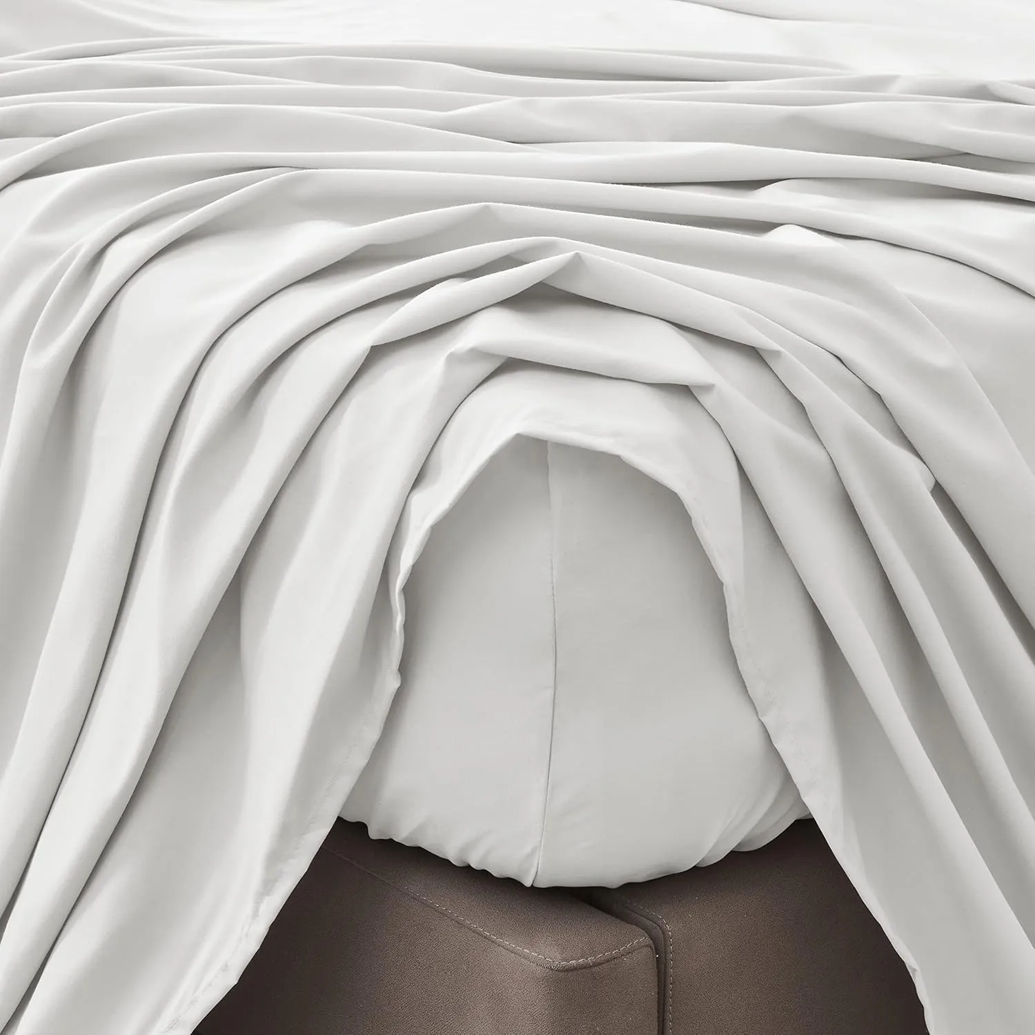 Great Bay Home 4-Piece Full White Microfiber Sheet Set | Ultra-Soft, Brushed Bedding Sheets & Pillowcases - Wrinkle & Fade Resistant, All-Season Bed Sheets for Bed (Full, White)