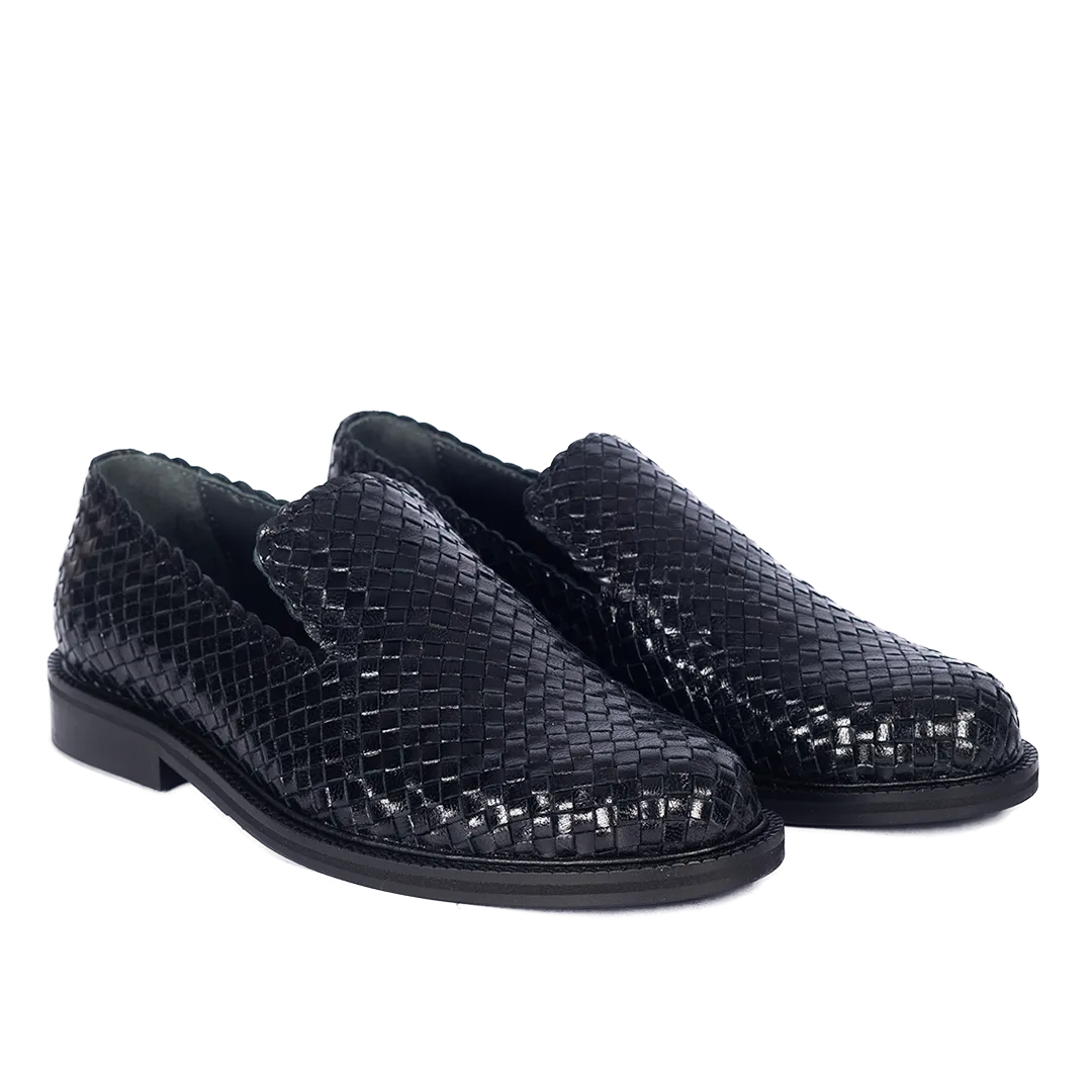 Hand-braided loafer with decorative trim