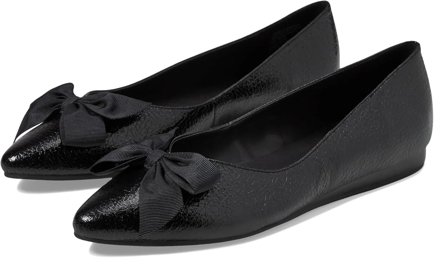 Kenneth Cole Reaction Lily Bow