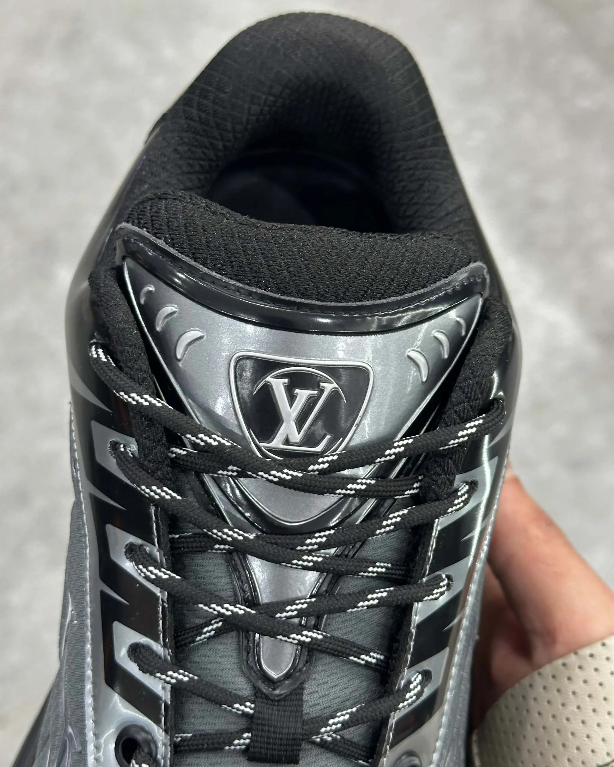 LV Discovery Lace Up