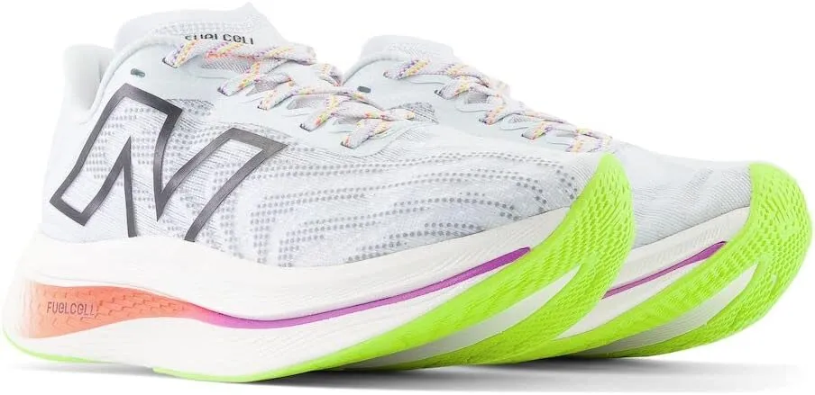 New Balance Women's FuelCell Supercomp Trainer V2 Running Shoe