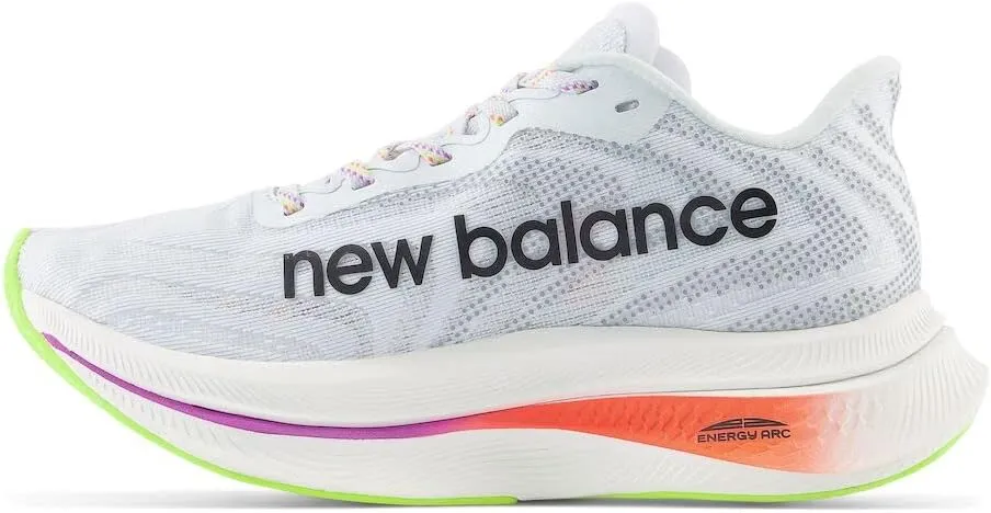 New Balance Women's FuelCell Supercomp Trainer V2 Running Shoe