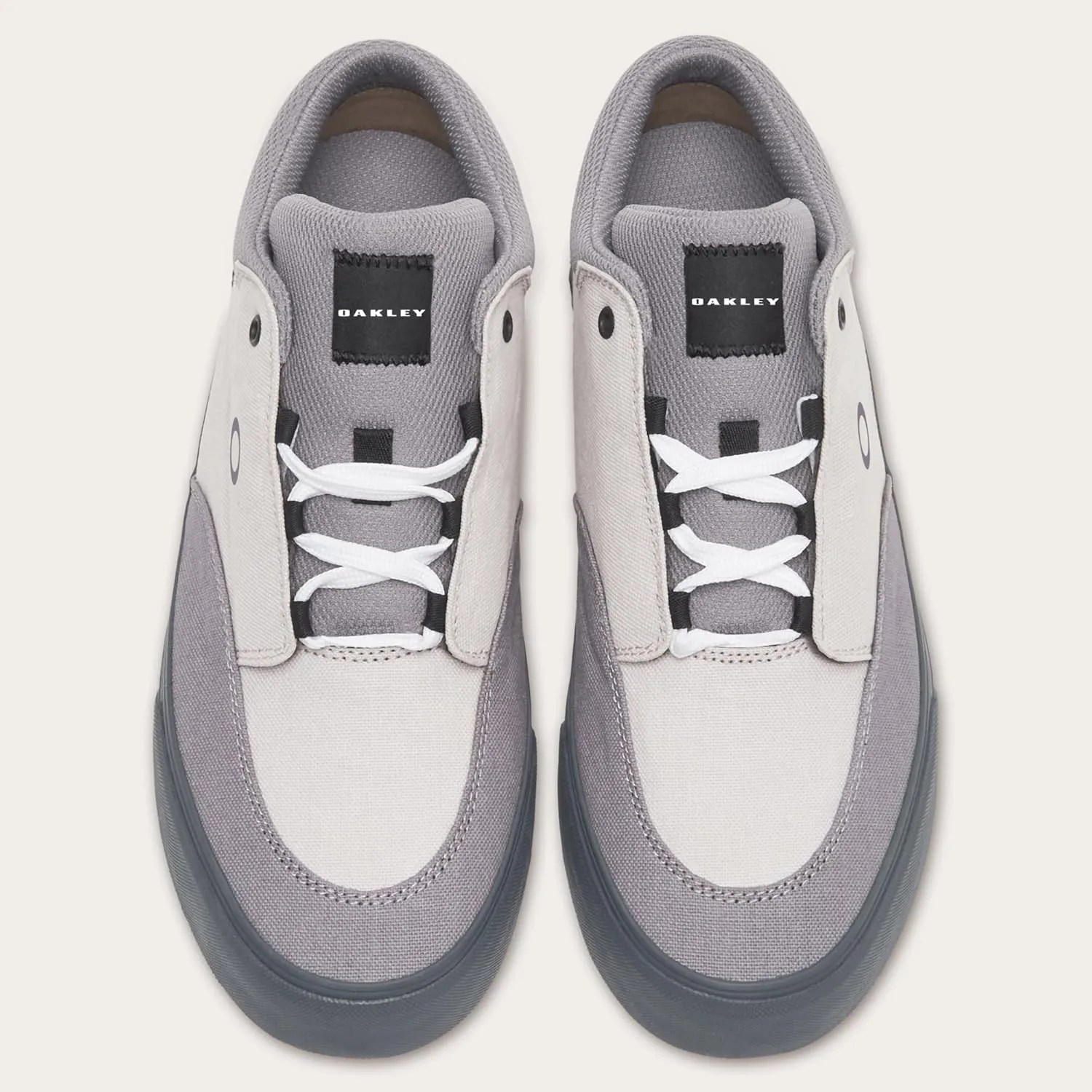 Oakley Men's Banks Low Canvas Sneaker