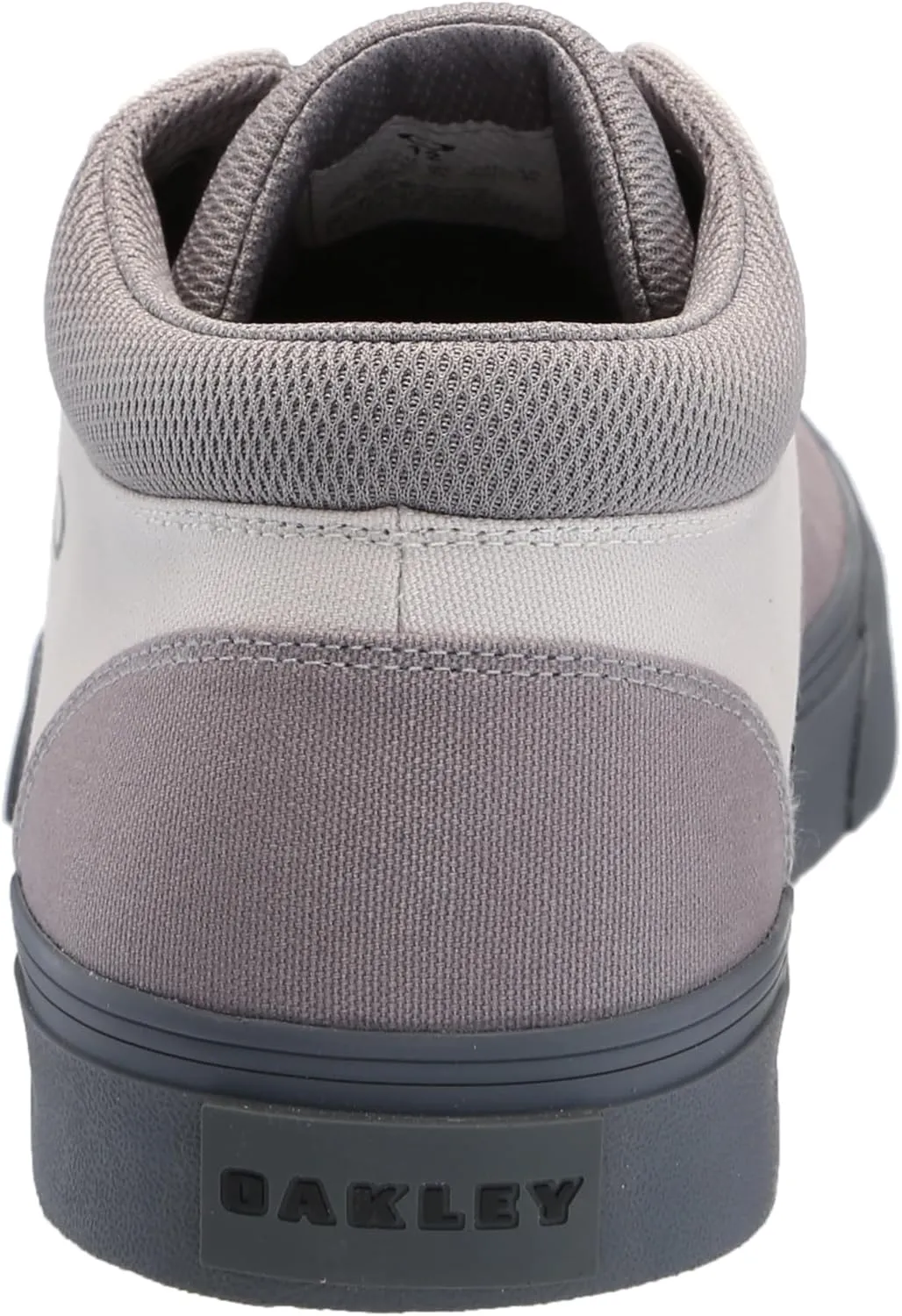 Oakley Men's Banks Low Canvas Sneaker
