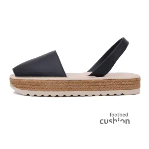 Paco Cushioned Sandal in Black