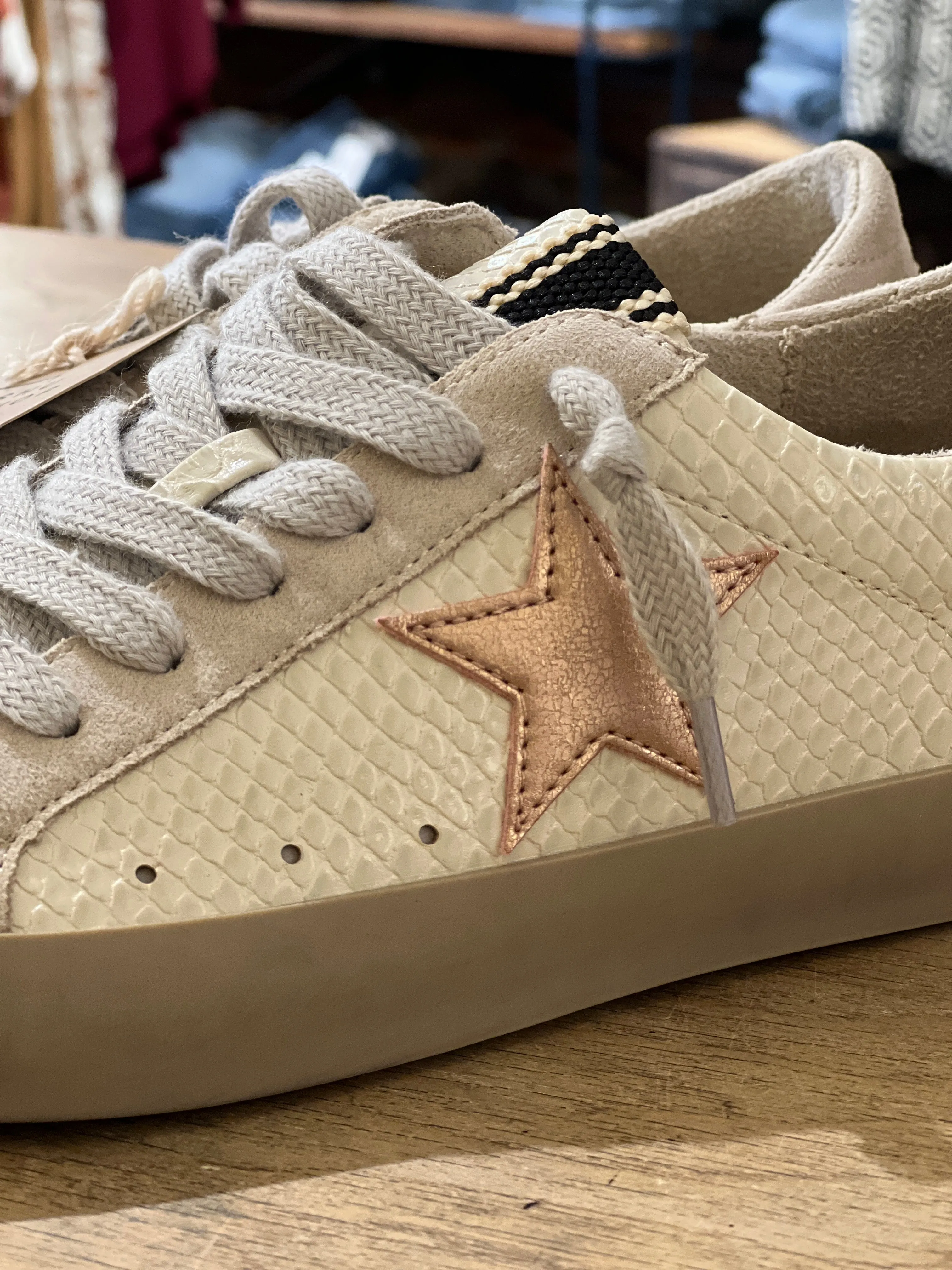 PAULA OFF WHITE SNAKE SNEAKER