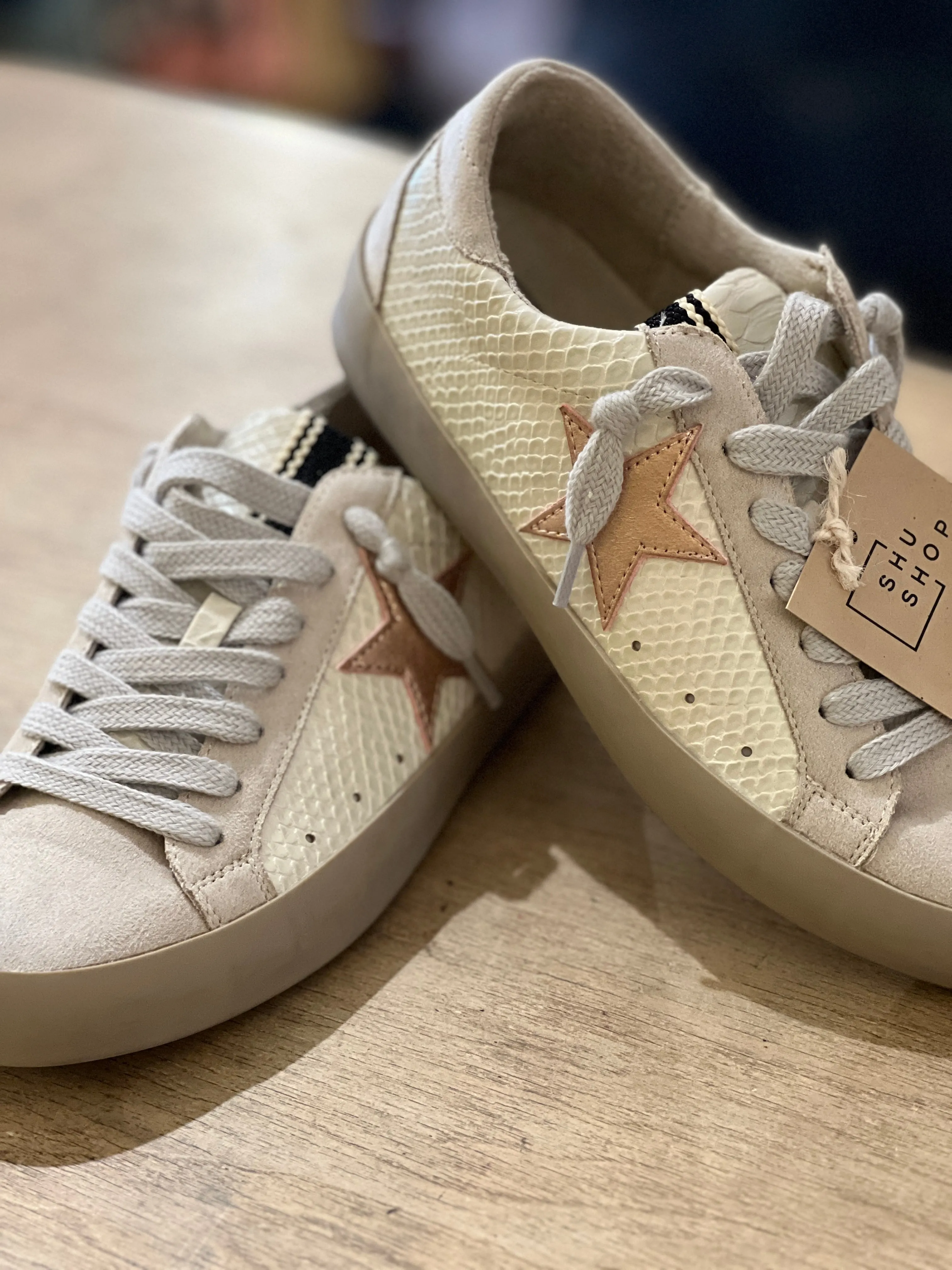 PAULA OFF WHITE SNAKE SNEAKER