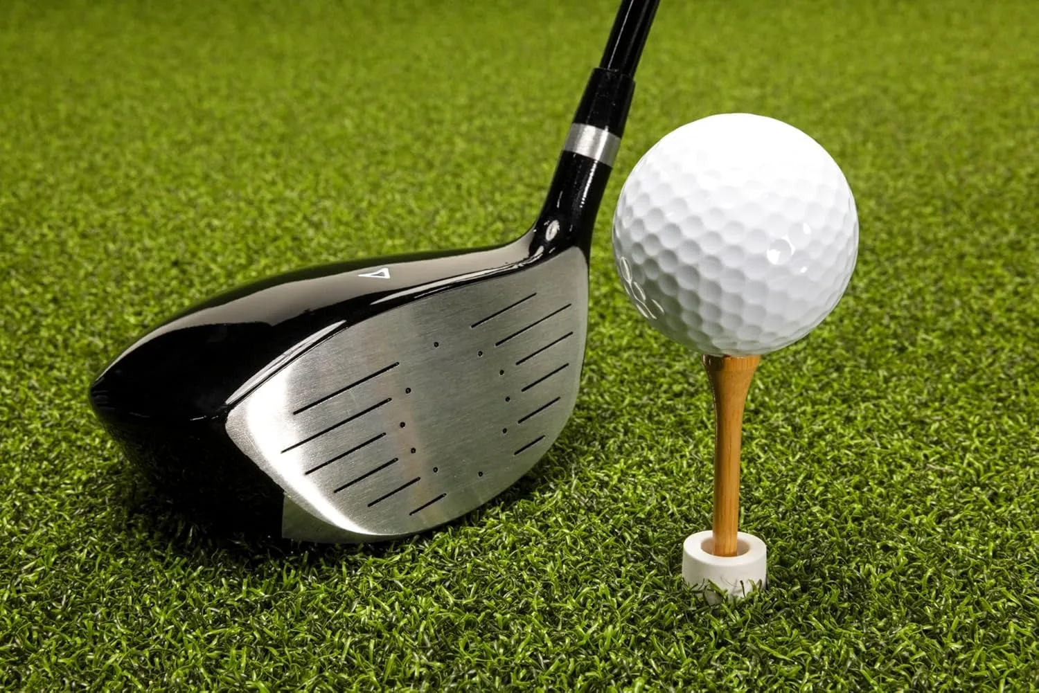 Premium Turf Indoor/Outdoor Golf Mat. Bonus Tray   3 Tees