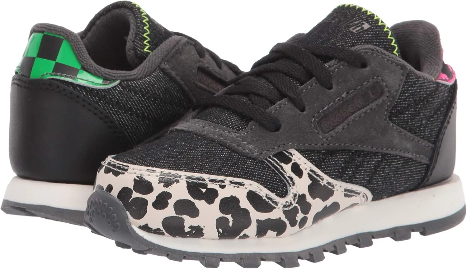 Reebok Unisex-Child Classic Leather Sneaker