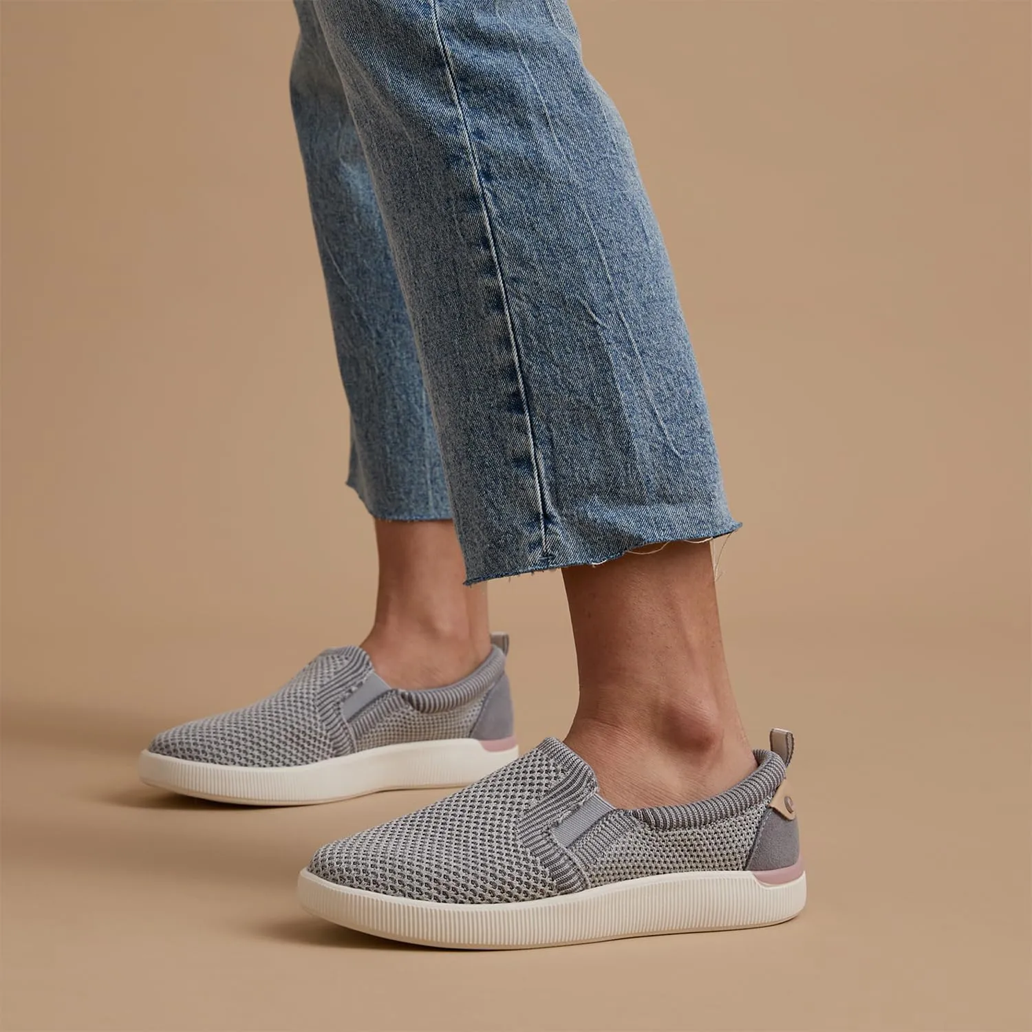 REEF Women's Neptune Elyse Sneaker