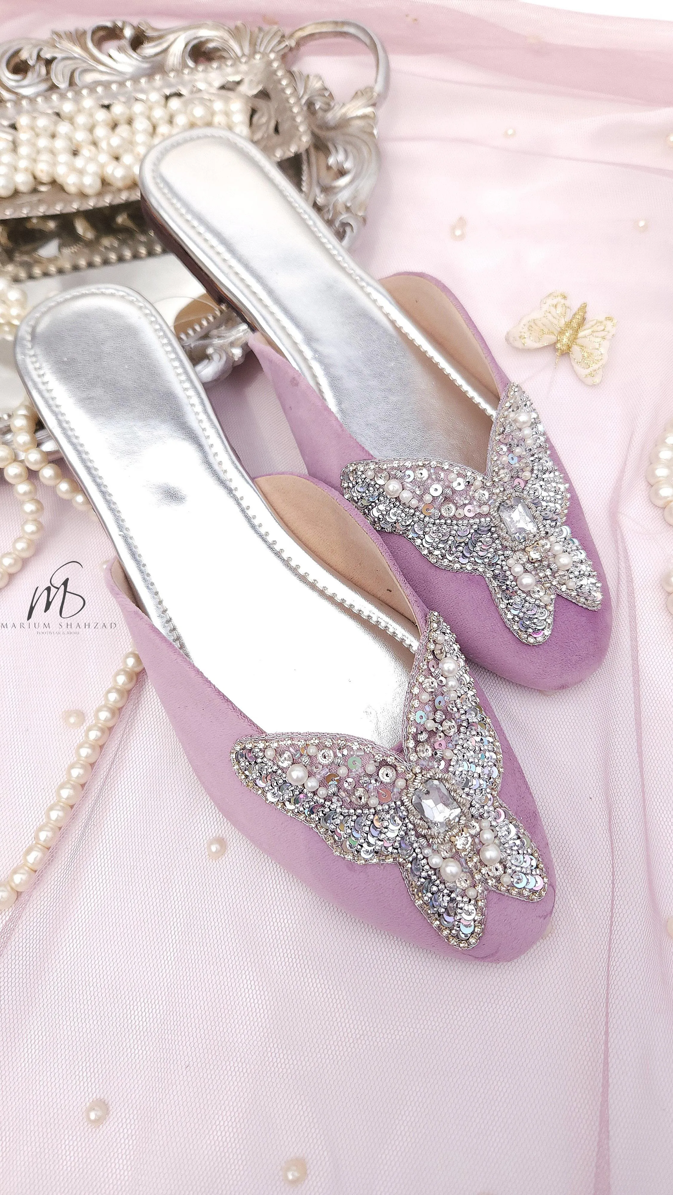 Scarlet Mules