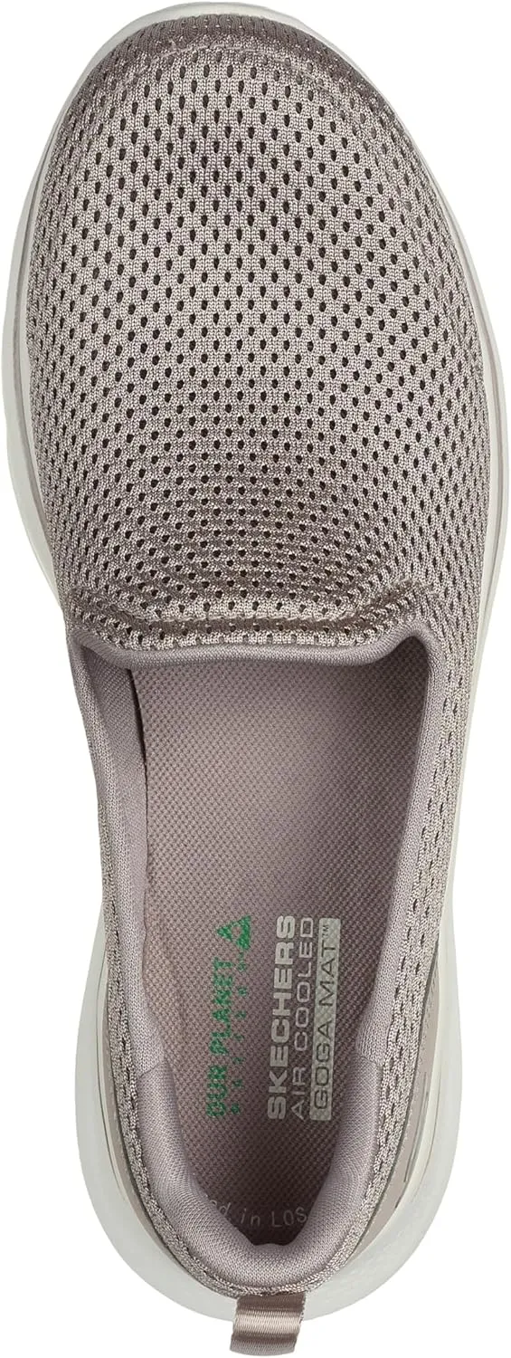 Skechers Women's Go Walk 7 Razi Sneaker