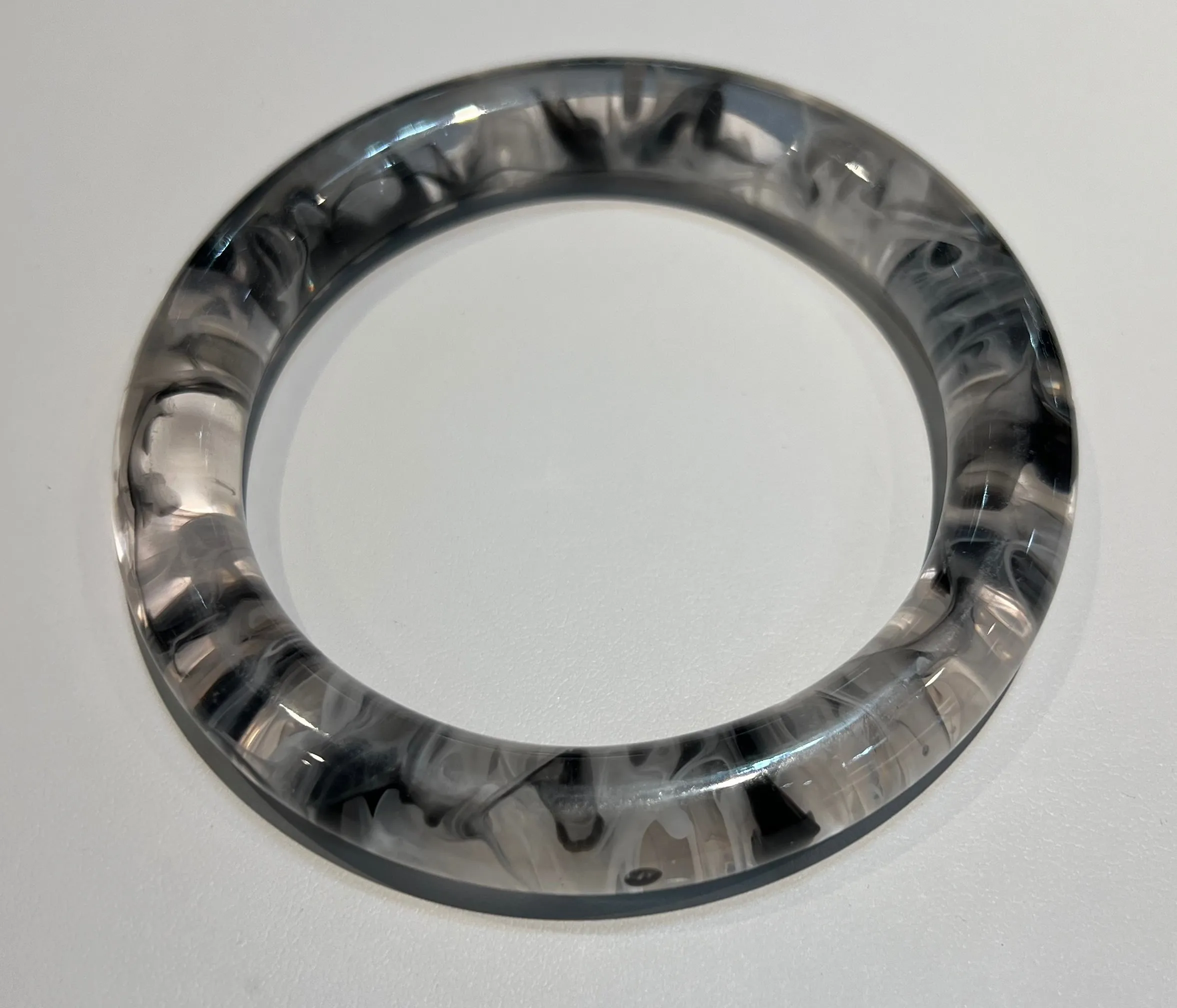 Small Inlay Flat Copal Bangle