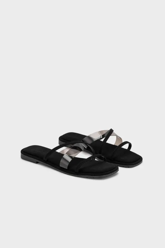 STRAPPY FLAT SLIDE