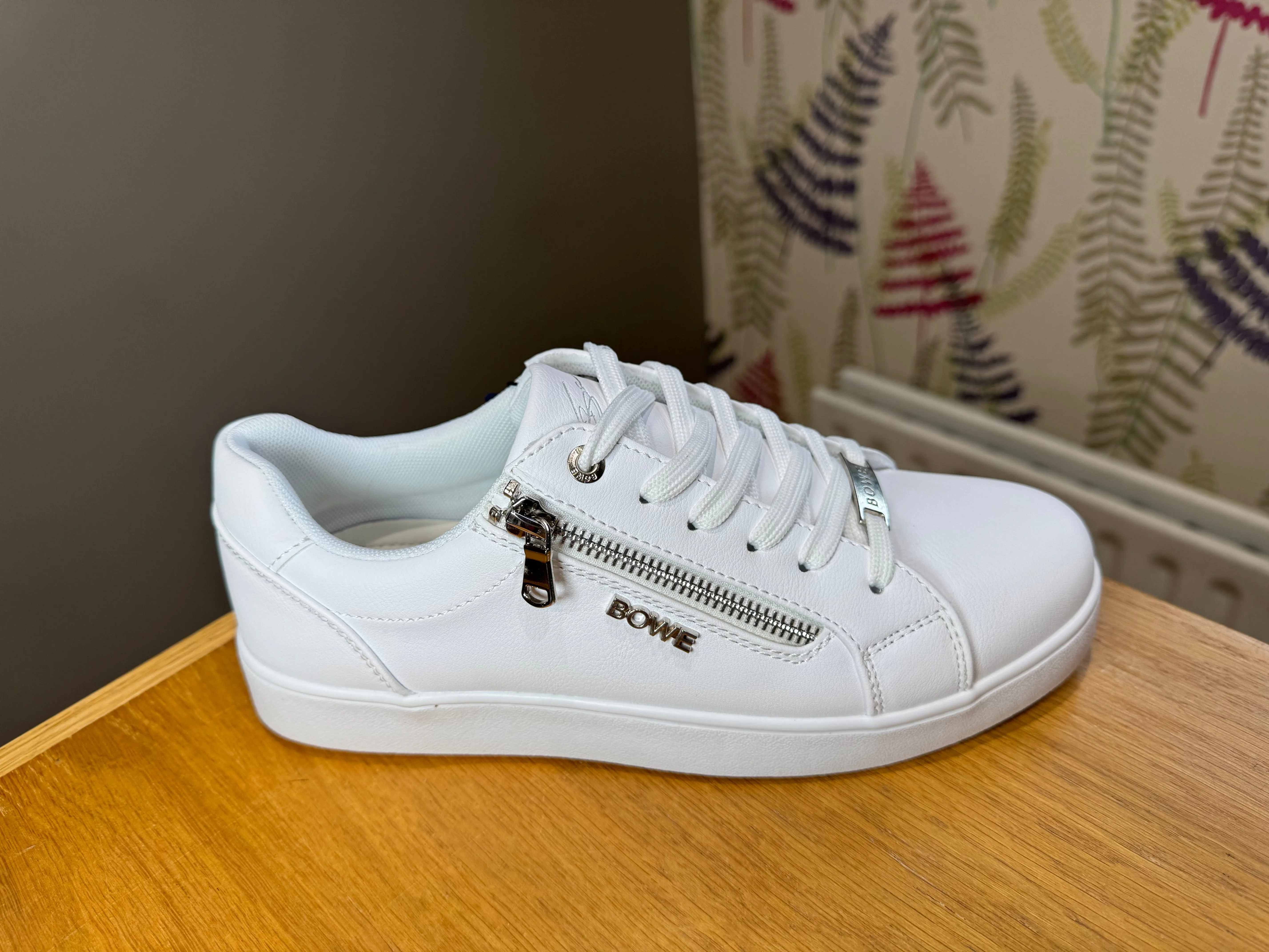 Tommy Bowe for Her Flucher White Trainer