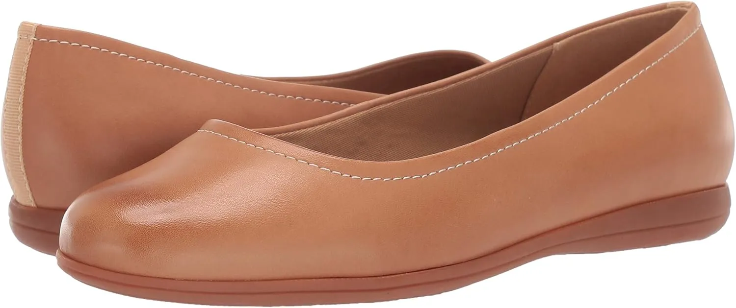 Trotters Women's Darcey Ballet Flat