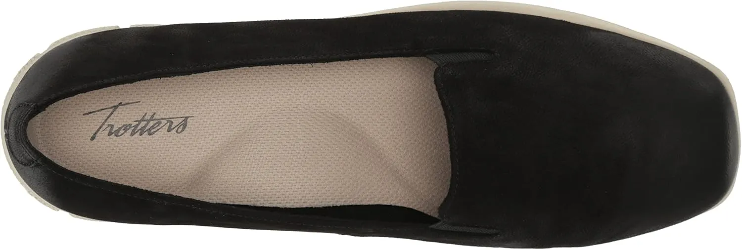 Trotters Women's Universal Loafer