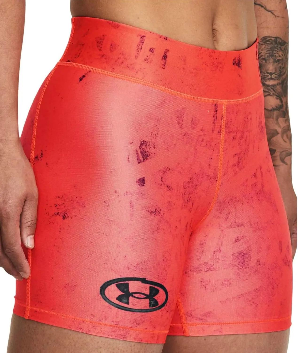 Under Armour Women's Alter Ego HearGear Middy Compression 5” Shorts Large