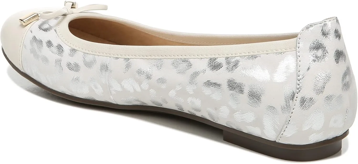 Vionic Women's Minna Flat