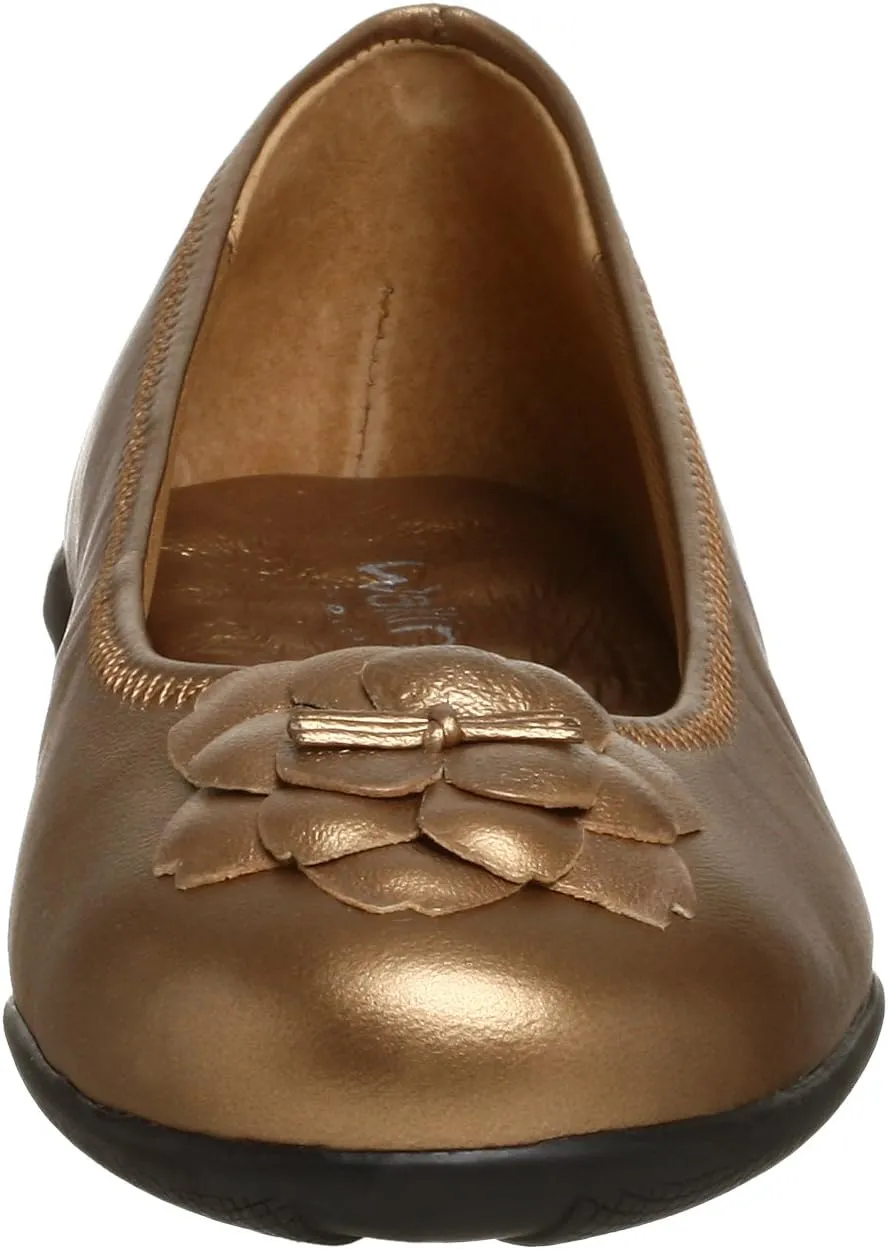 Walking Cradles Women's Trina Flat w/Flower