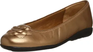 Walking Cradles Women's Trina Flat w/Flower