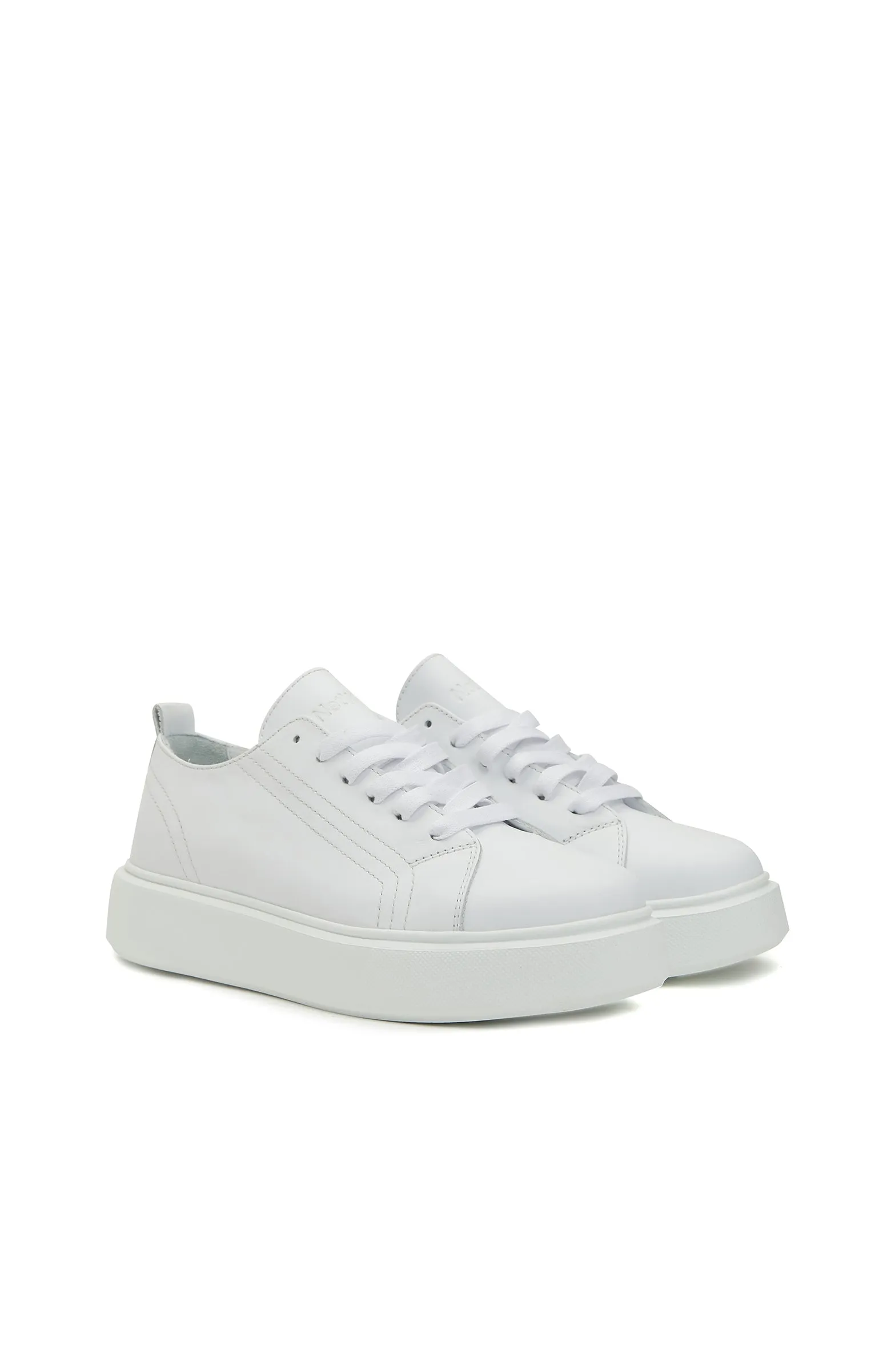 WOMEN'S SNEAKER