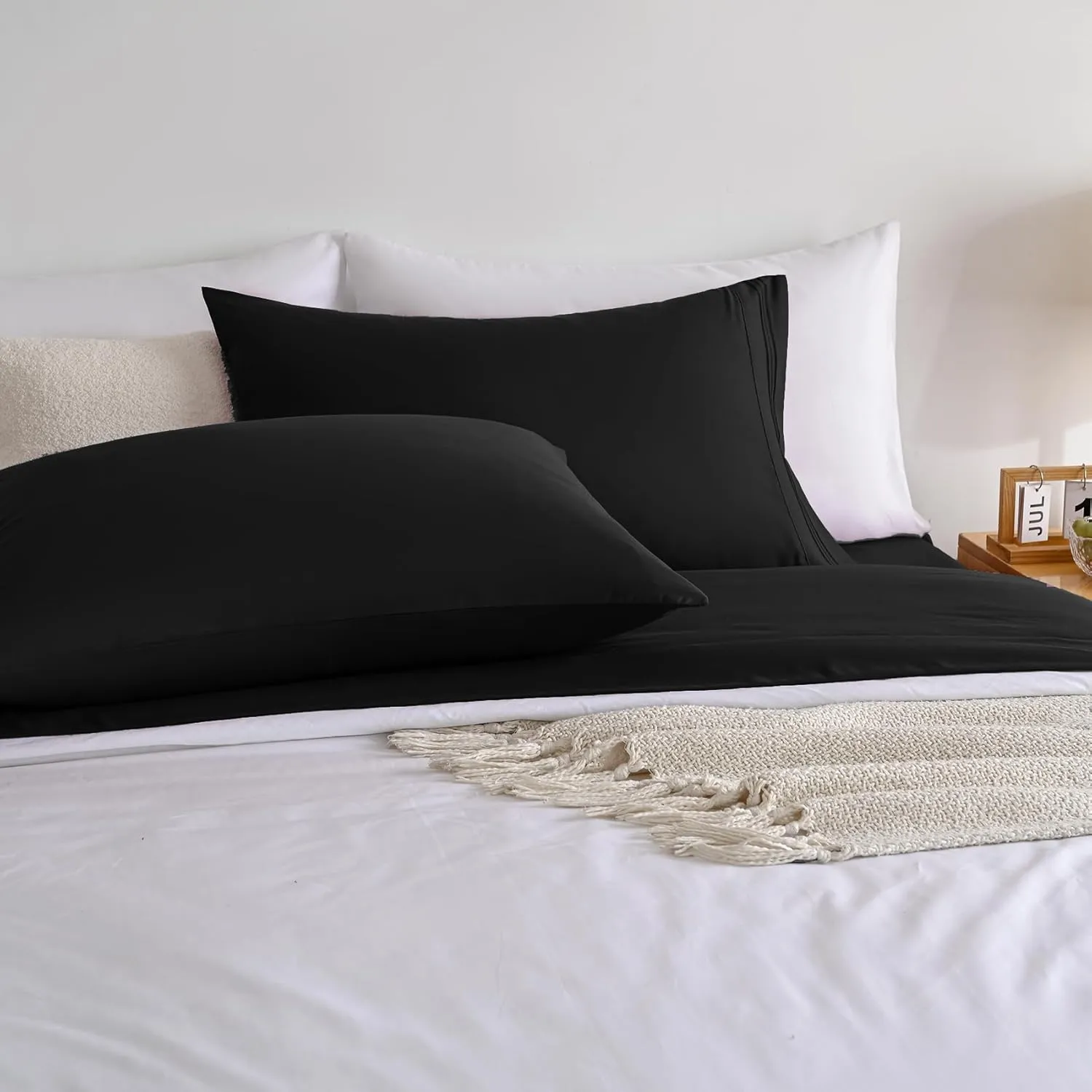 Yibeizi Black Sheet Set Twin Size, Kids Bedsheets Microfiber Deep Pocket Cute Bed Sheet & Pillowcase Sets 3 Pieces