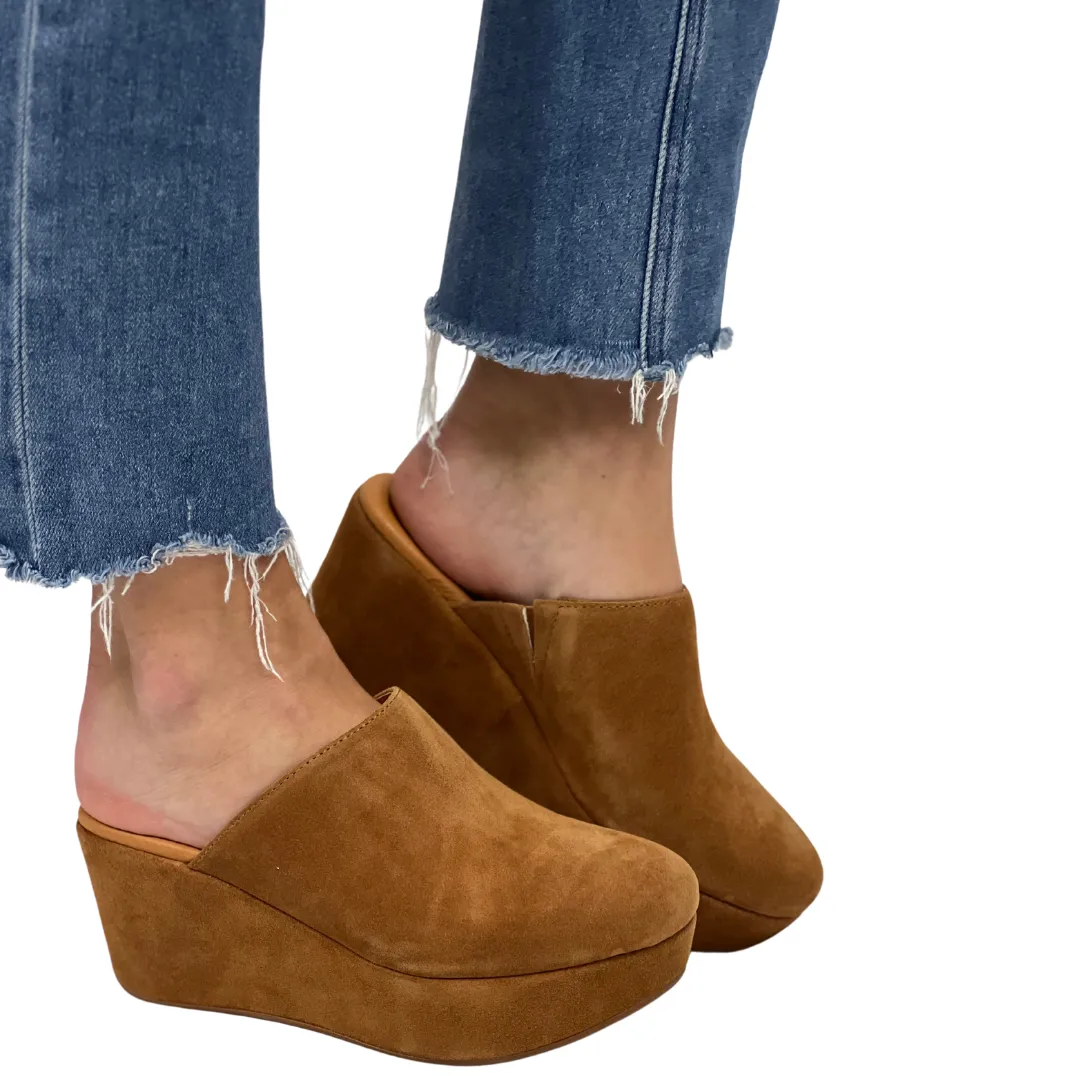 YOMA in Brown Suede