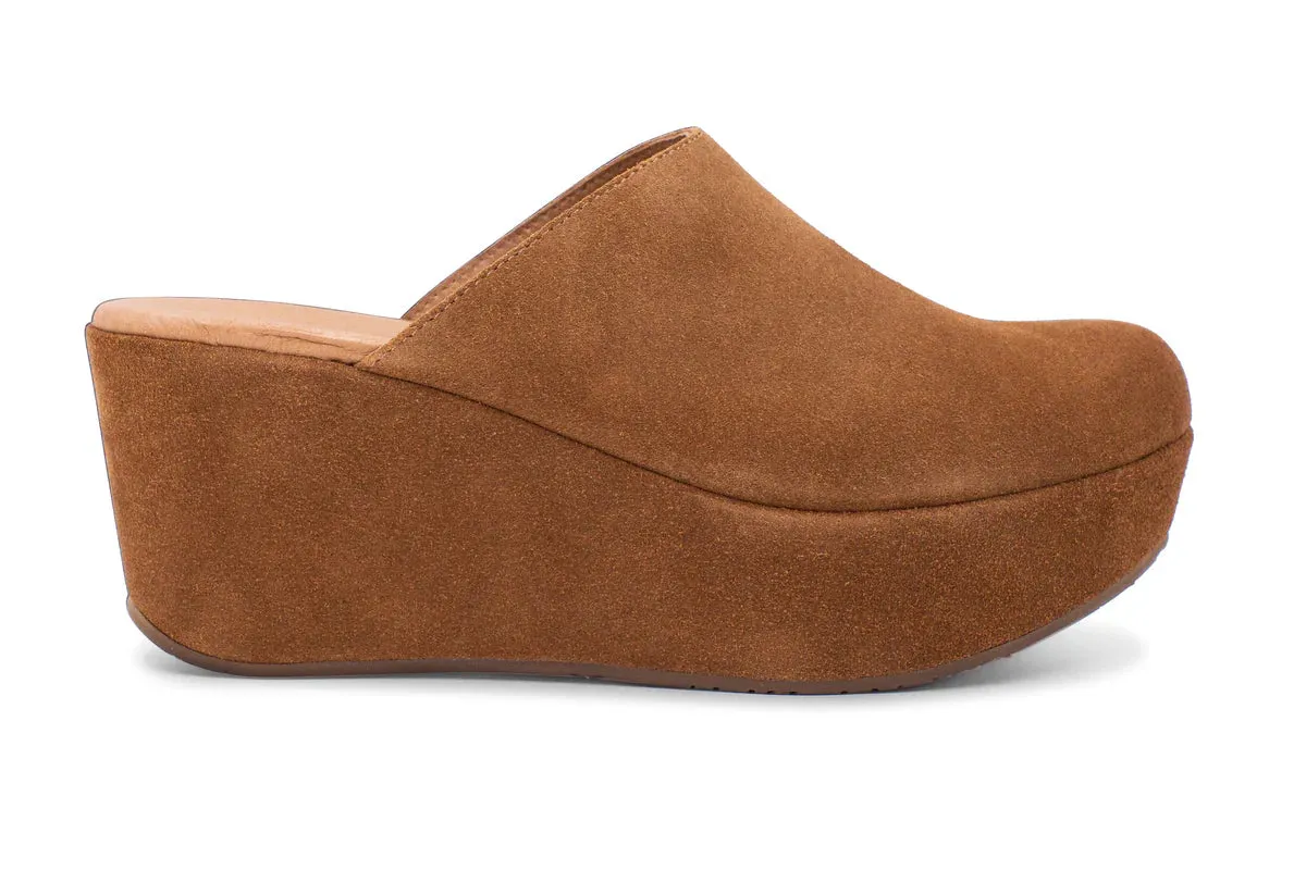 YOMA in Brown Suede