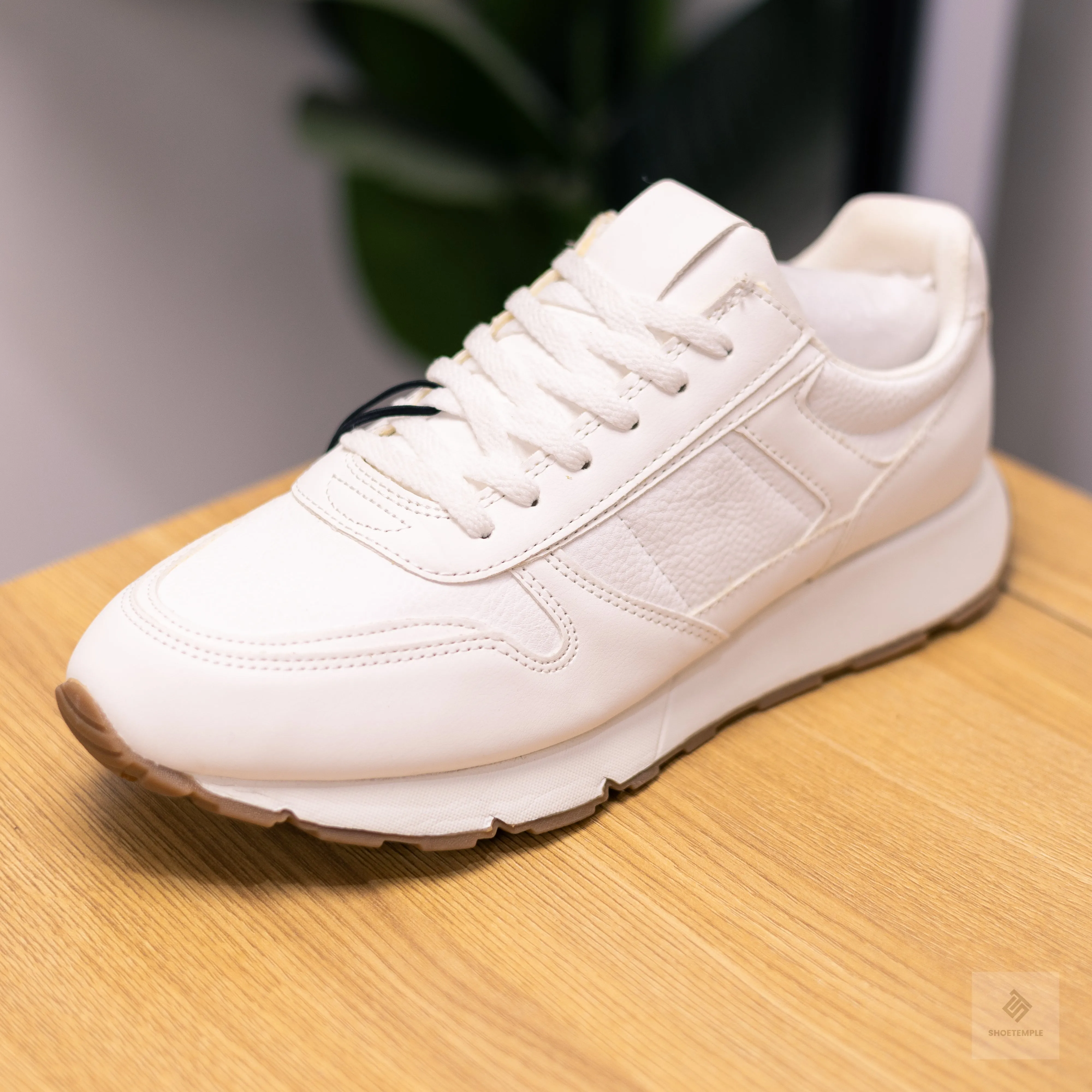 Zara Leather Sneaker